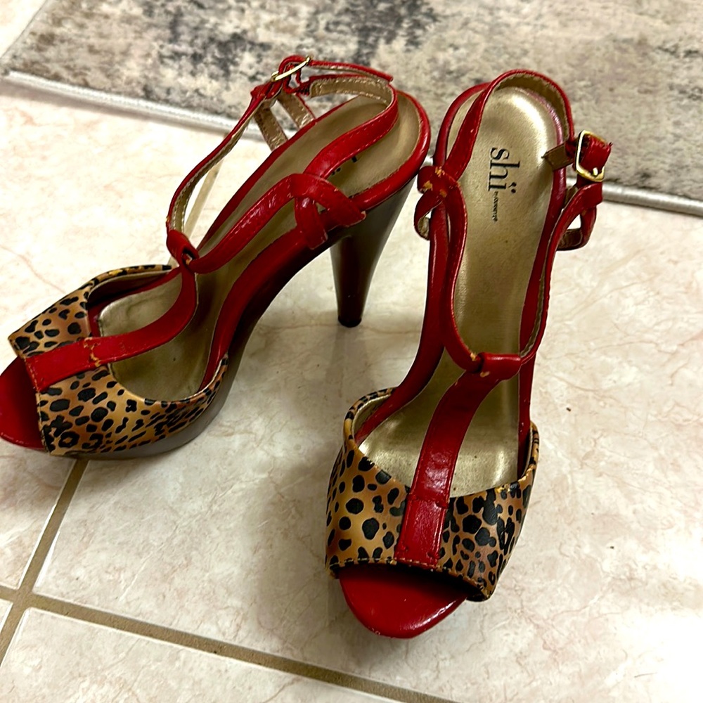 High heel sandals